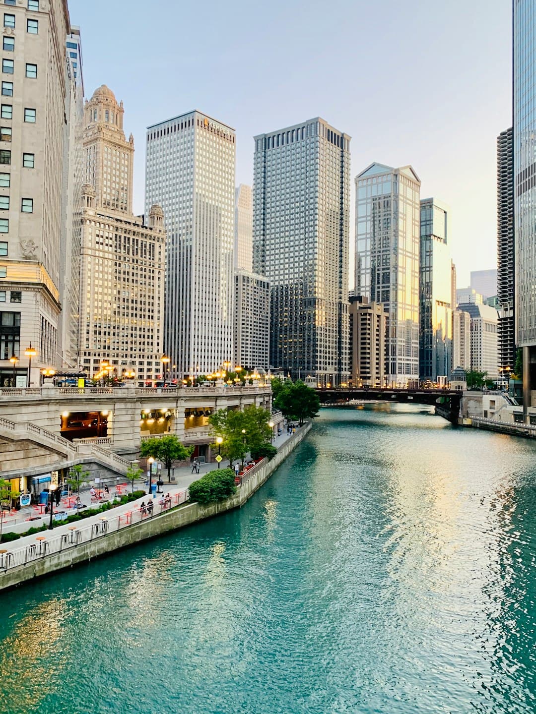 Chicago River Architecture Tour
